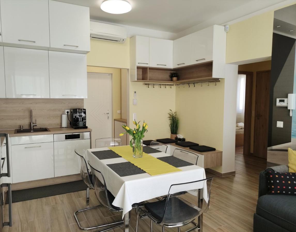 Nest2 Apartments เคสเท ภายนอก รูปภาพ