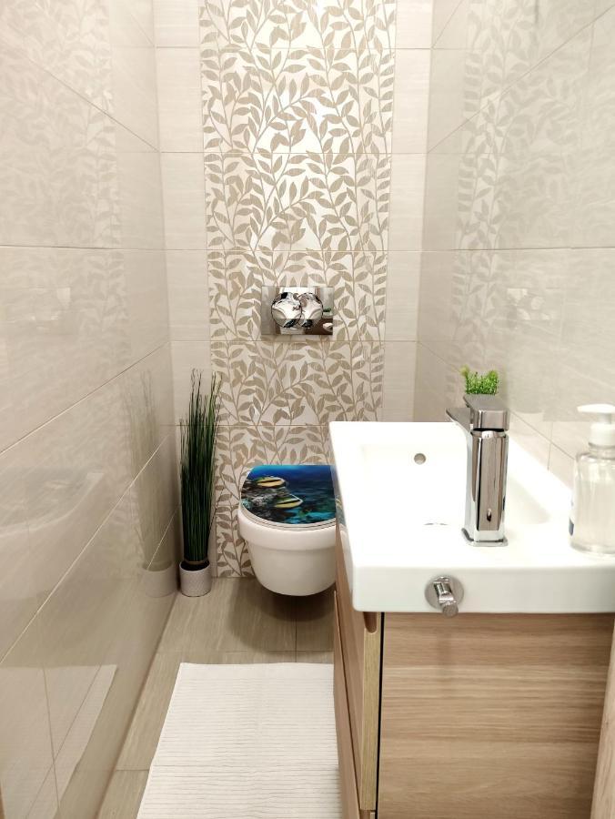 Nest2 Apartments เคสเท ภายนอก รูปภาพ