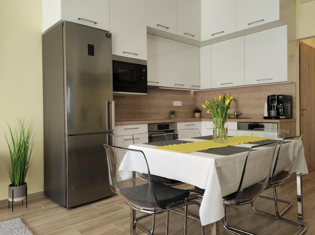 Nest2 Apartments เคสเท ภายนอก รูปภาพ